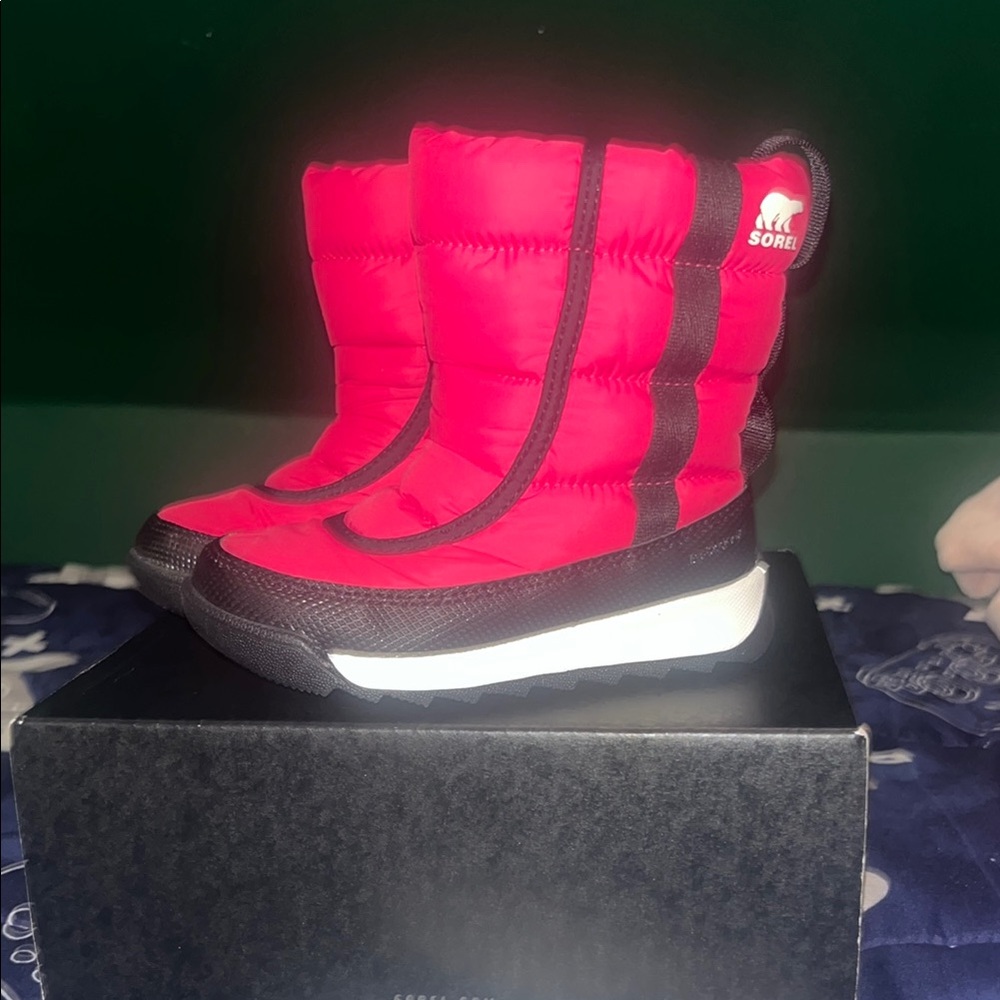 Sorel Kids' Red and Black Snow Boots